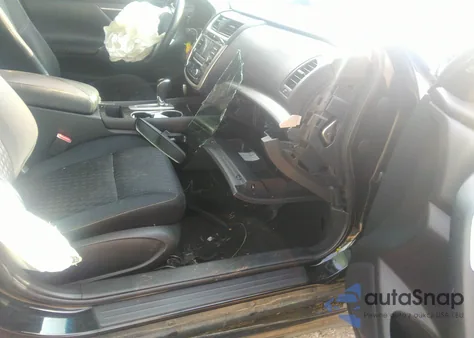 2018 Nissan Altima 2.5 Sv z USA, uszkodzony, nr VIN 1N4AL3AP3JC187488